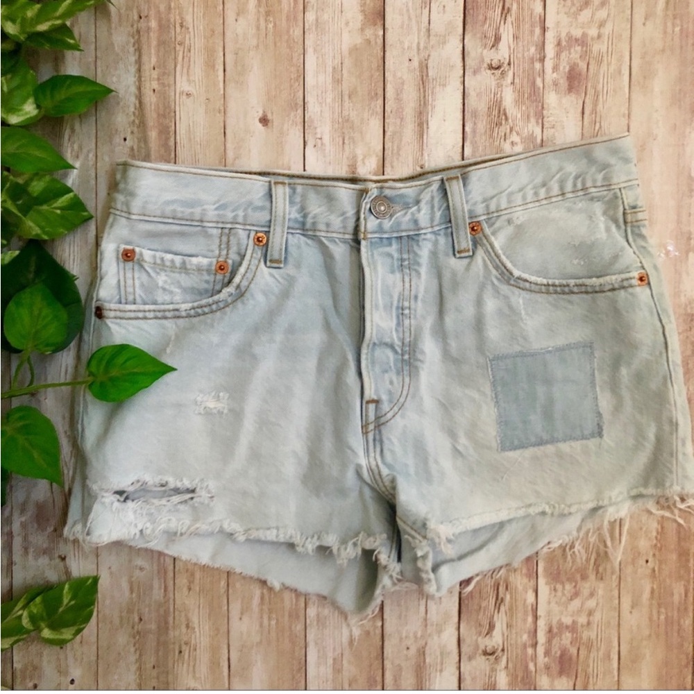 Levi’s High Rise Patch Distressed Shorts